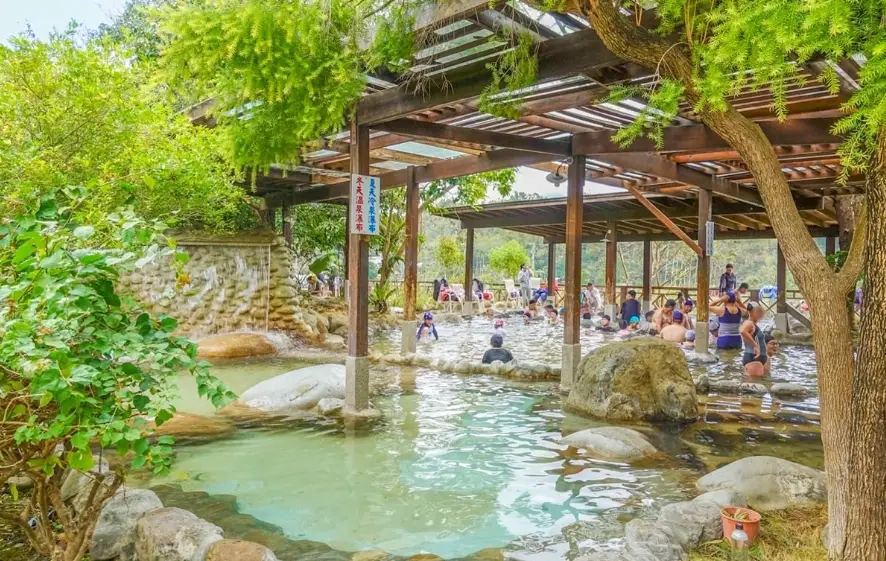 泰安溫泉湯屋
